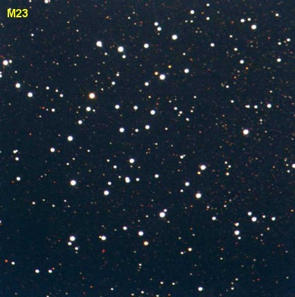 Típus: Nyílthalmaz, α = 17:57:4, δ = -18:59:0, Csillagkép: Sagittarius | Nyilas, Fényesség: 5.5, Méret: 1500